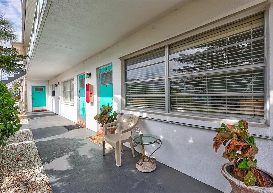 1st image of 5945 21ST STREET N #3