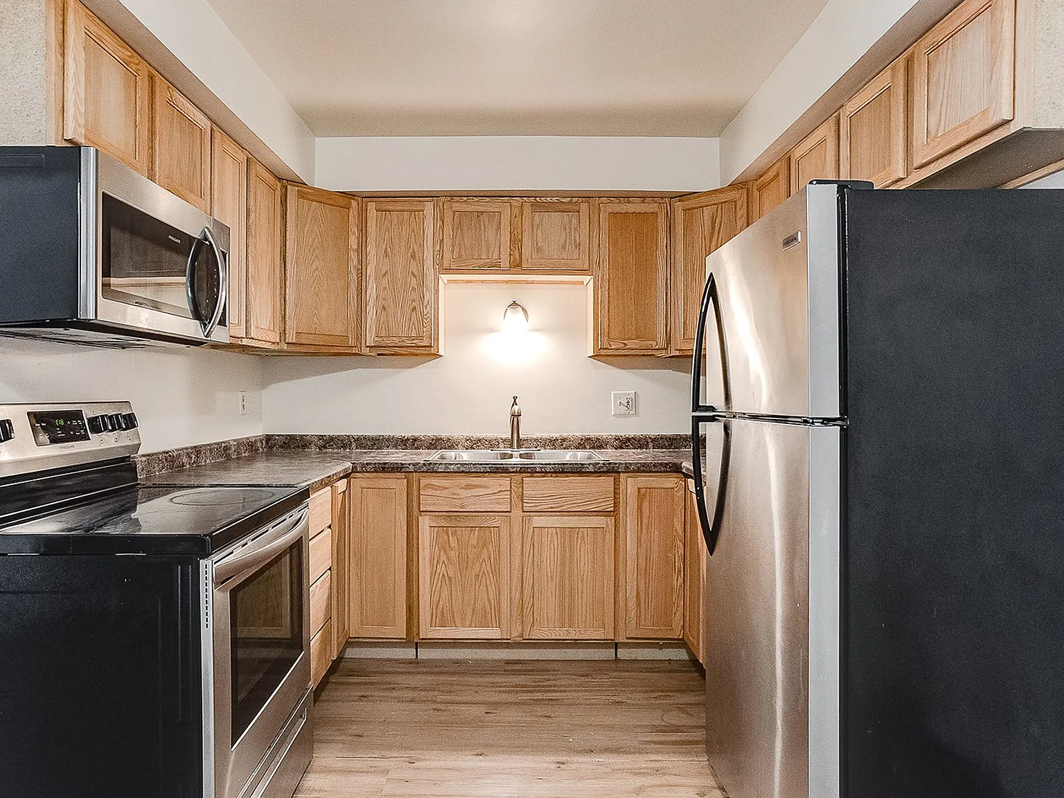 Mark Court Apartments — Photo 4