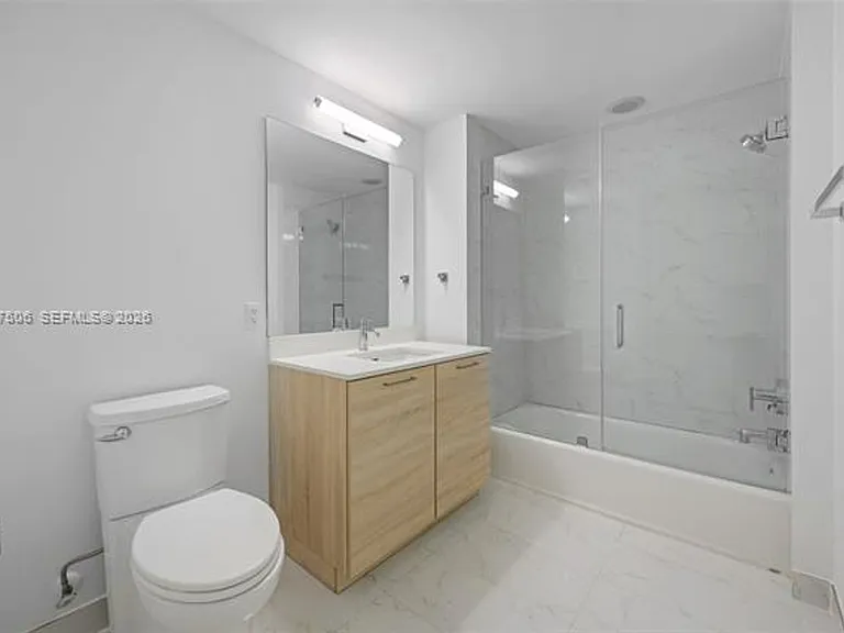 16385 Biscayne Blvd #3020 — Photo 15