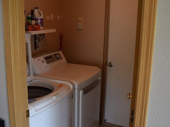 4th image of 5516 Montague Ln