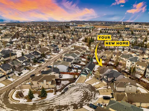 54 SE Springborough Point SW, Calgary, AB T3H 5M9