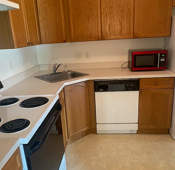 141 Brookland Ter #1 — Photo 5