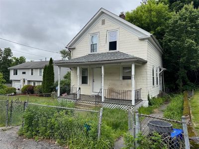 37 Angell St, Johnston, RI, 02919