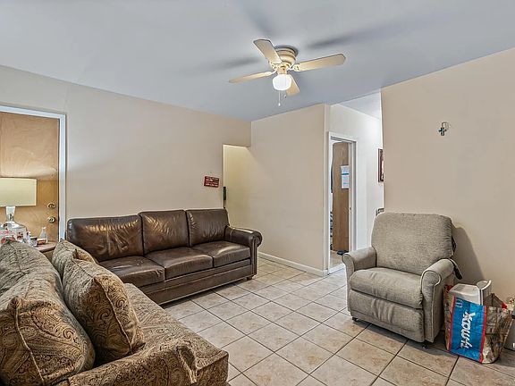 3rd image of 2322 92nd St