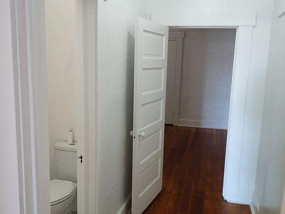 4th image of 2810 Memphis Ave #B