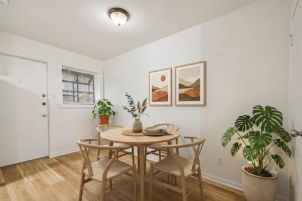 2 bed, 1.0 bath, 771 sqft, $1,775 — Photo 2
