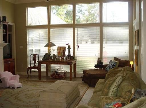 2nd image of 486 Laurelleaf Ln