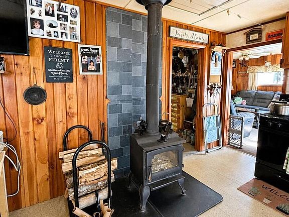 5th image of 16085 155th Rd