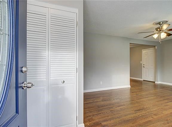 5th image of 9934 Campbell St