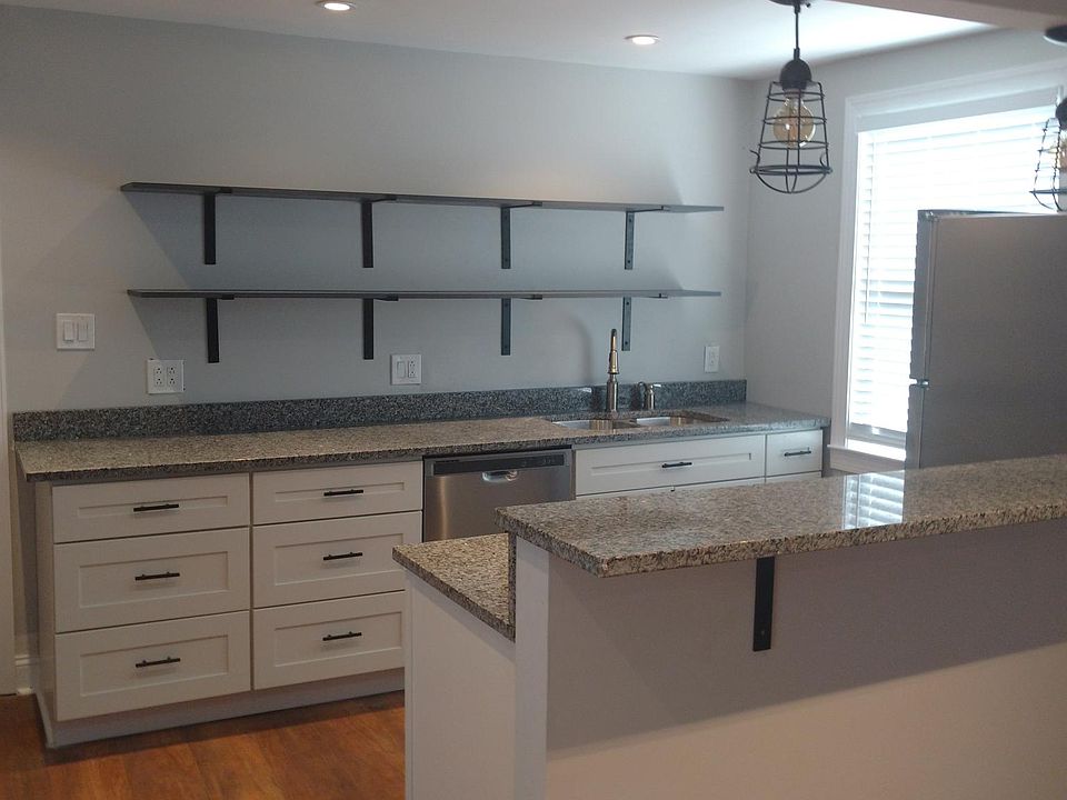 Kitchen New cabinets, granite DW & Sink