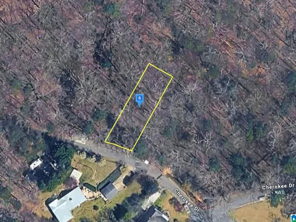 605 Cherokee Dr SW, Fort Payne, AL 35967