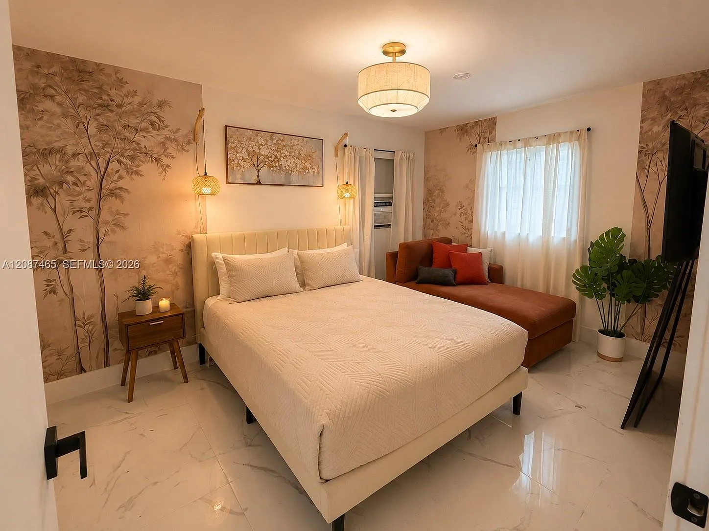 4 bed, 2.0 bath, $3,900 — Photo 4