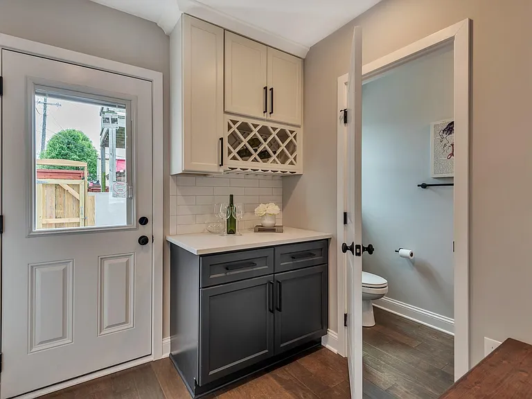 2509 Fleet St — Photo 10