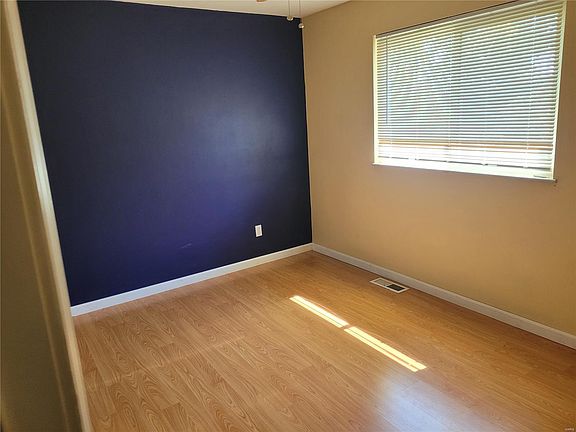 4th image of 1680 Woodman Dr