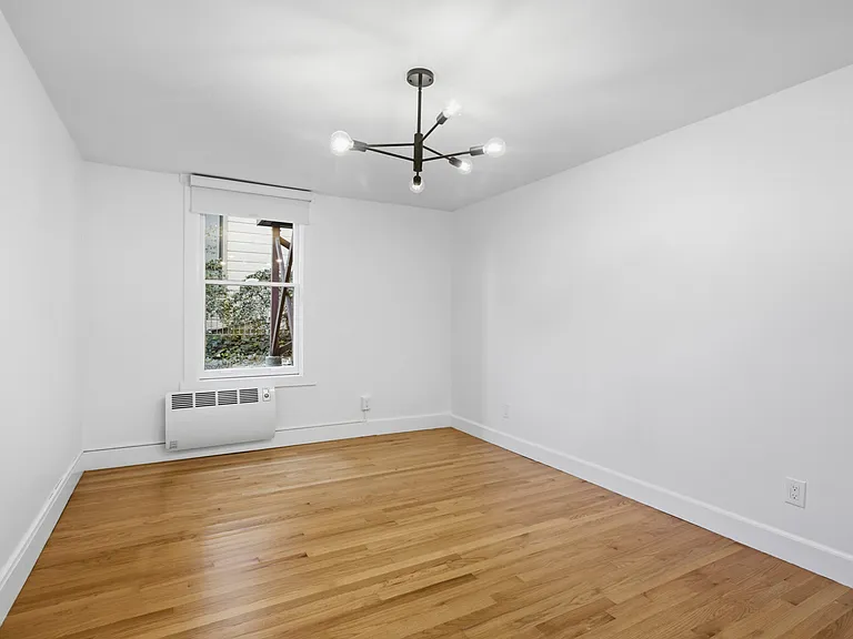 452 Oak St #4 — Photo 27