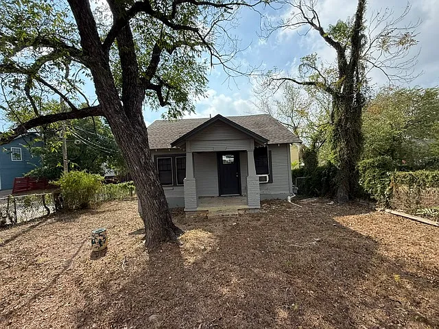 2 bed, $1,995 — Photo 1