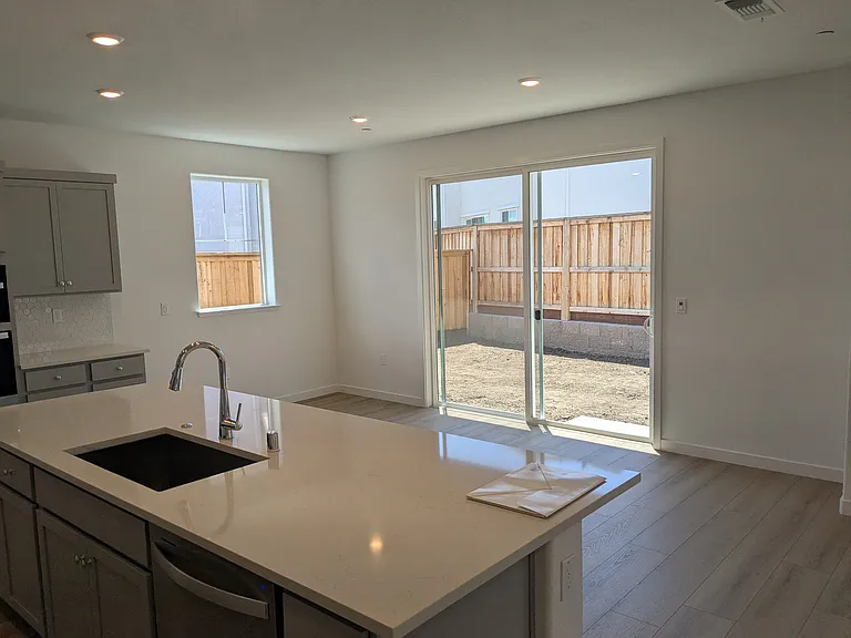 350 E Beatrice Ave — Photo 16