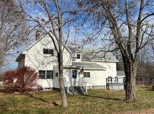 4 Pearl St, Clinton, ME 04927