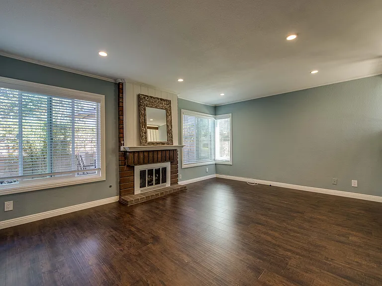 17030 Mount Lilita Ct — Photo 19