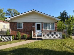 2190 Garrick Ave, Warren, MI 48091