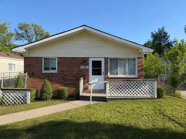 2190 Garrick Ave, Warren, MI 48091