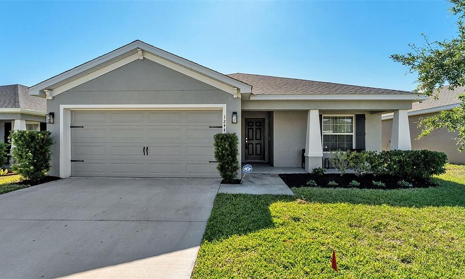 1st image of 1244 MEZZAVALLE WAY