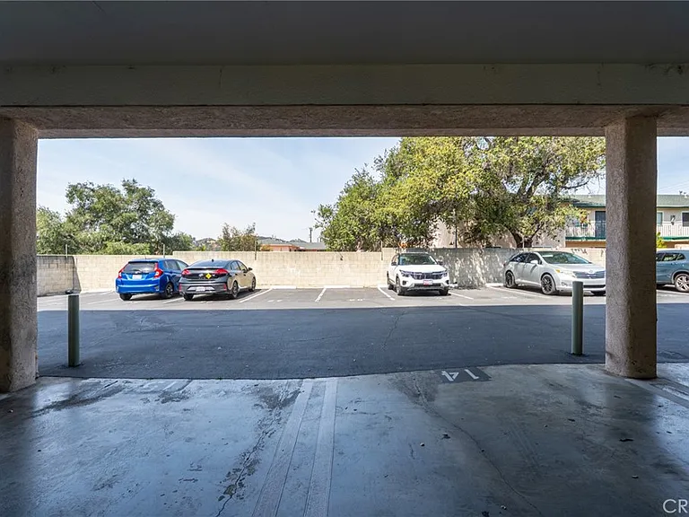 10085 Tujunga Canyon Blvd #4 — Photo 12