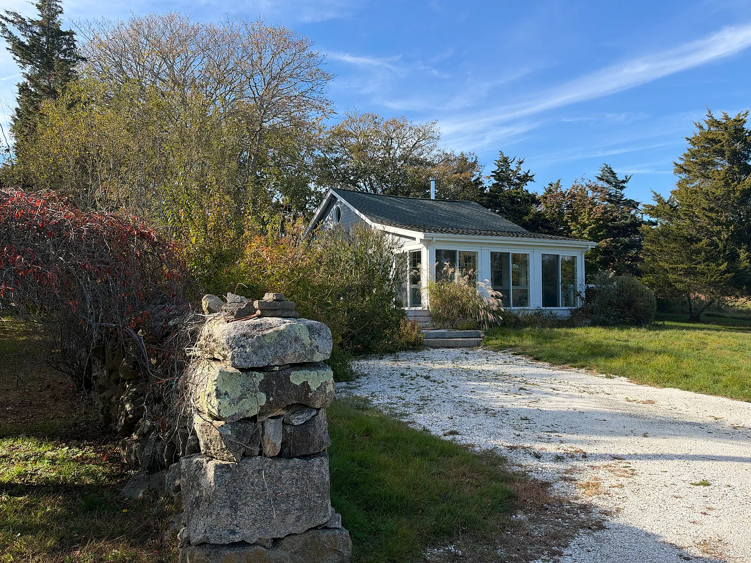 Studio, 650 sqft, $2,500 — Photo 2