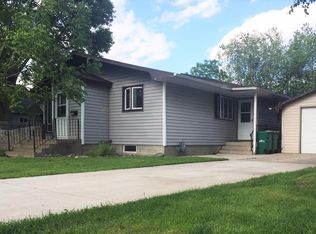 645 3rd Ave SW, Britt, IA 50423