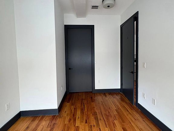 4th image of 566 Communipaw Ave #102