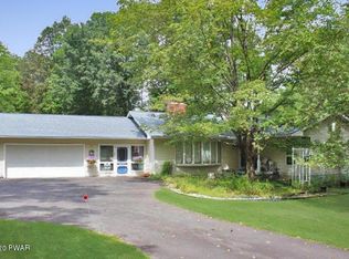 837 Purdytown Tpke, Lakeville, PA 18438