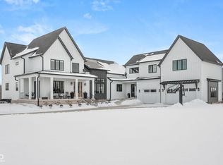 15566 Monon Hills Ct, Carmel, IN 46032