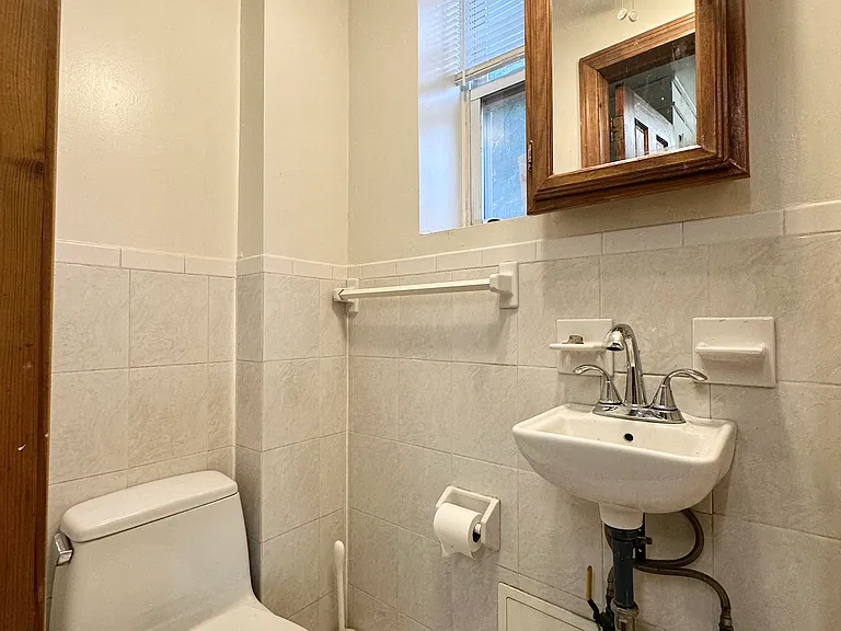 500 W 44th St #2A — Photo 7