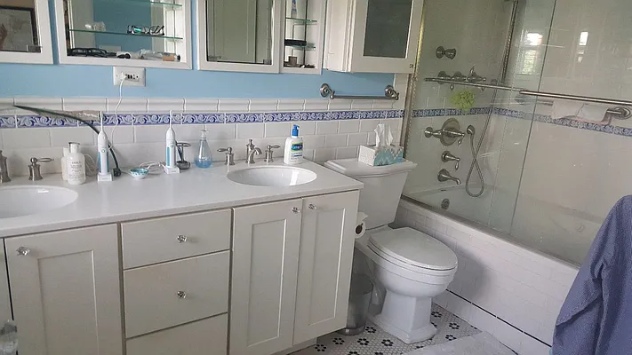 Rented by BLS Realty | media 18