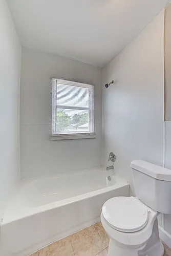 1020 E Apache St Photo 1