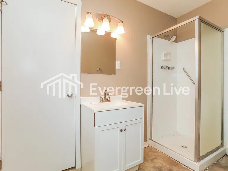 774 Crowden Dr — Photo 10