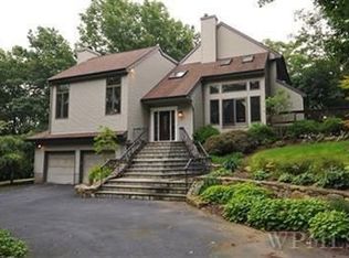 5 Mill Ct, Cortlandt Manor, NY 10567