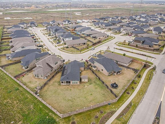 4th image of 20910 Maudine Dr