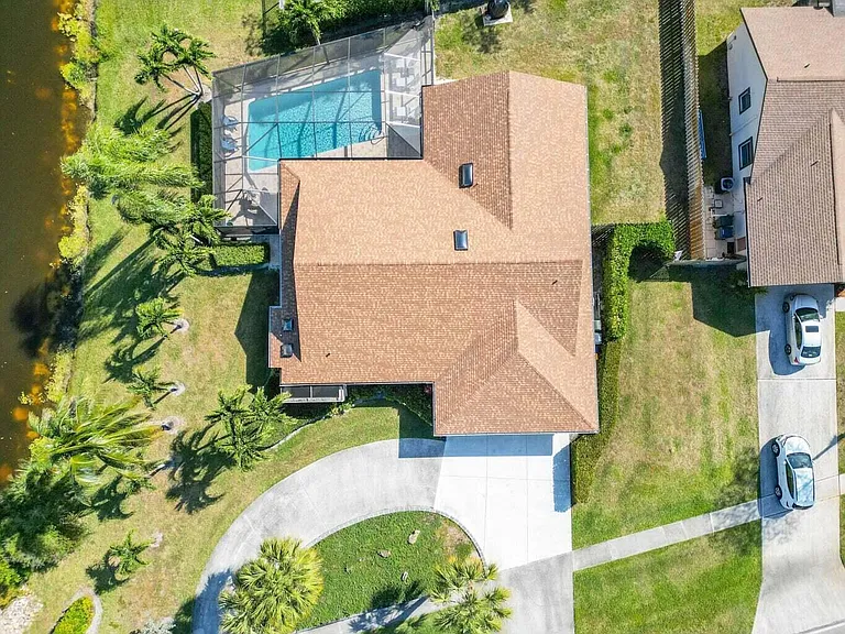 14148 Paddock Dr — Photo 2