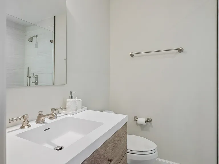 39 Linden Ln — Photo 15