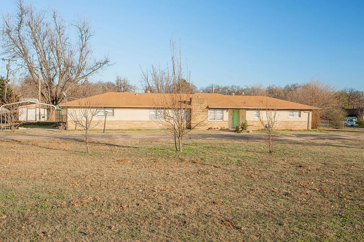Building Photo - 4800 Spencer Rd