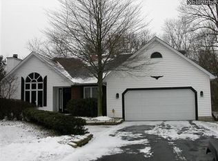 3439 Hummingbird Hill Dr, Poland, OH