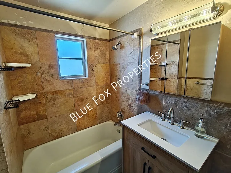 2233 N Isabel Blvd — Photo 21