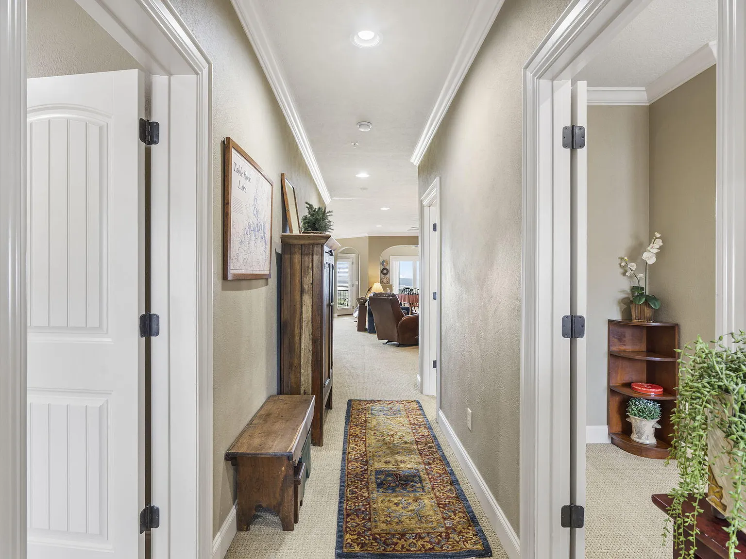 2 bed, 2.0 bath, 1650 sqft, $2,300 — Photo 3