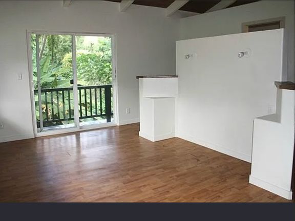 5th image of 4652 Ananalu Rd