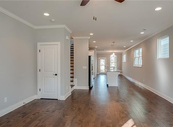 2nd image of 2217 Sadler Ave