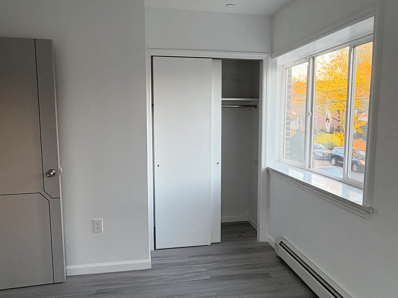 3 bed, 1100 sqft, $3,700 — Photo 3