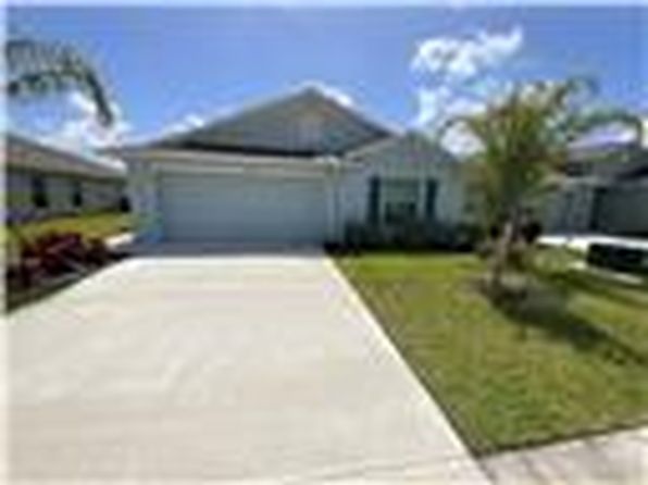 3850 Treasure Oak Way