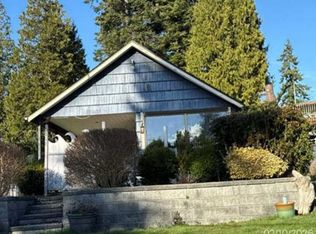 5118 Seaview Dr, Blaine, WA 98230