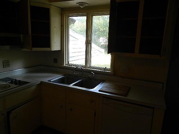 2nd image of 8414 Ora Ln